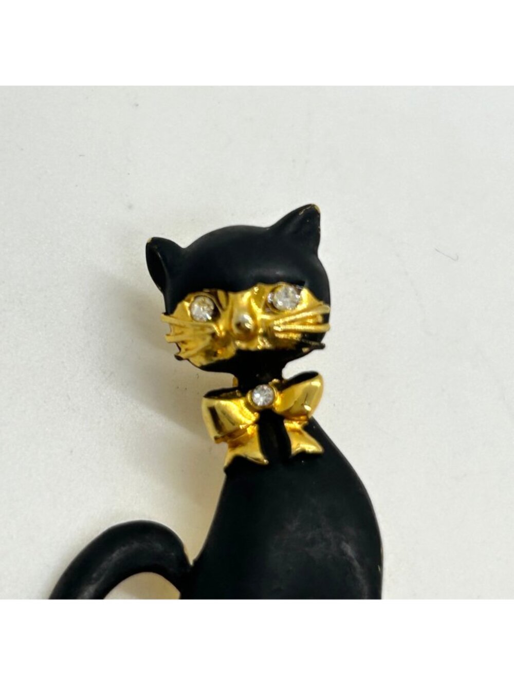Vintage Black Matte Enamel Siamese Cat Brooch With Gold-Tone Rhinestone Bow - Picture 3 of 11